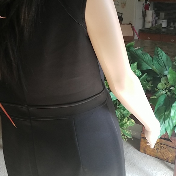 Dress - Picture 2 of 3